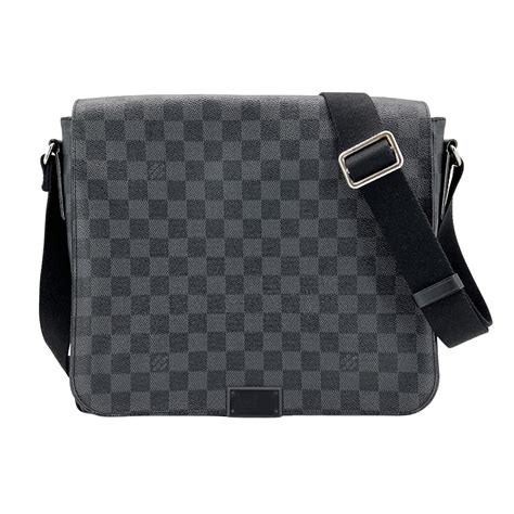 louis vuitton district mm n41272|Auth LOUIS VUITTON District MM N41272 Damier Graphite .